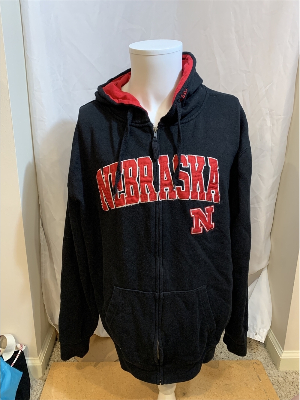 Nebraska Huskers NCAA Stadium Athletics Men’s Size XL Zip Sweatshirt Hoodie